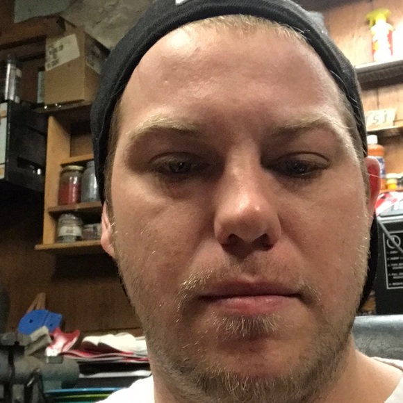 Meet your Posher, Sean - Picture 1 of 1